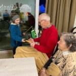 b7f5fb49-8dfd-476d-87d0-6e0c96712945